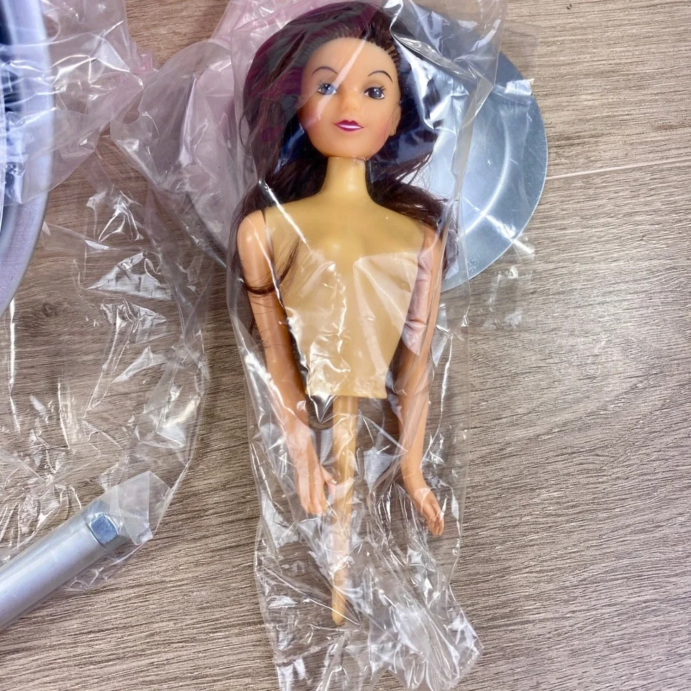 Wilton wonder mold